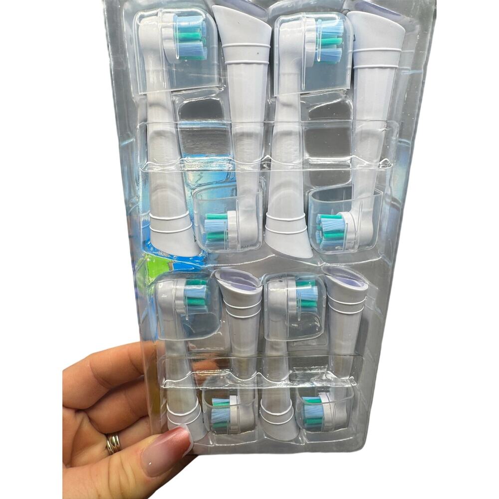 NWT Set of 8 Replacement Toothbrush Heads With Cover- Compatible with Oral B